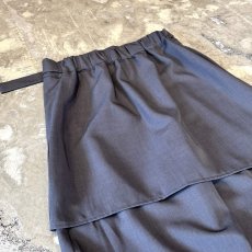 画像9: 【WONDERGROUND】ZIP SKIRT LAYERED BELTED SLACKS / GREY / OS (9)