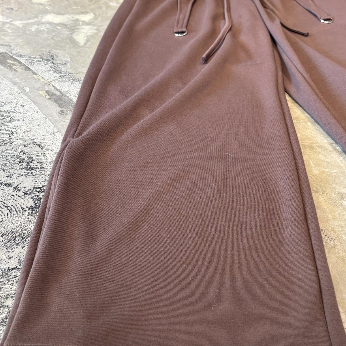 画像7: 【WONDERGROUND】D-CODE LAYERED WIDE SUWEAT PANTS / BROWN / OS (7)