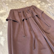 画像3: 【WONDERGROUND】D-CODE LAYERED WIDE SUWEAT PANTS / BROWN / OS (3)