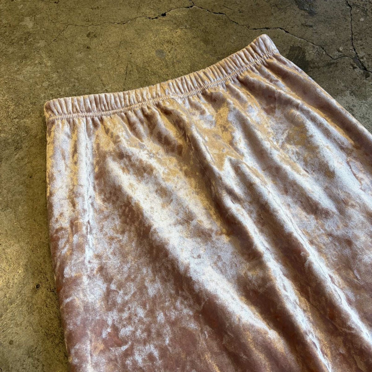 画像3: PINK COLOR VELVET BACK SLIT SKIRT / W25~W34 (3)