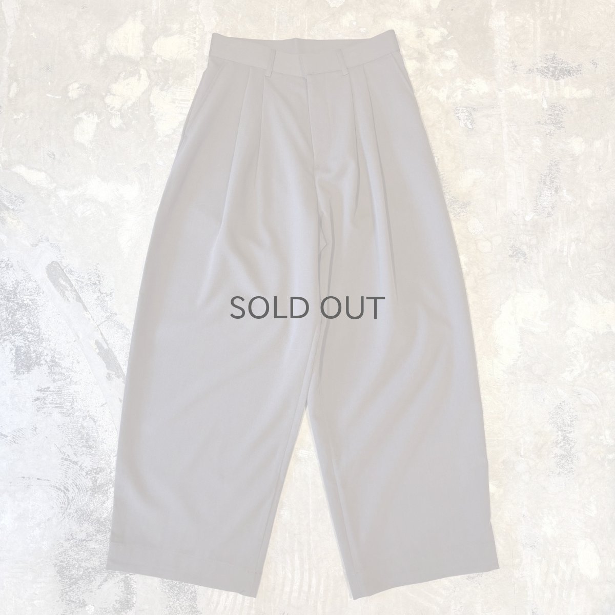 画像1: 【WONDERGROUND】2TUCK WIDE SILHOUETTE SLACKS / BROWN / OS (1)