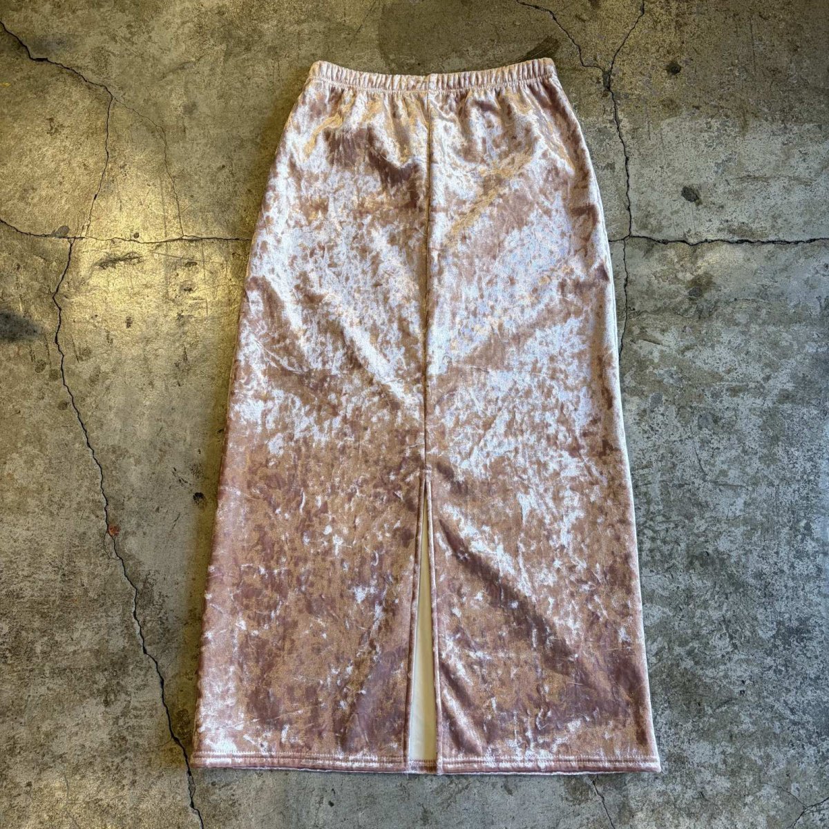画像2: PINK COLOR VELVET BACK SLIT SKIRT / W25~W34 (2)
