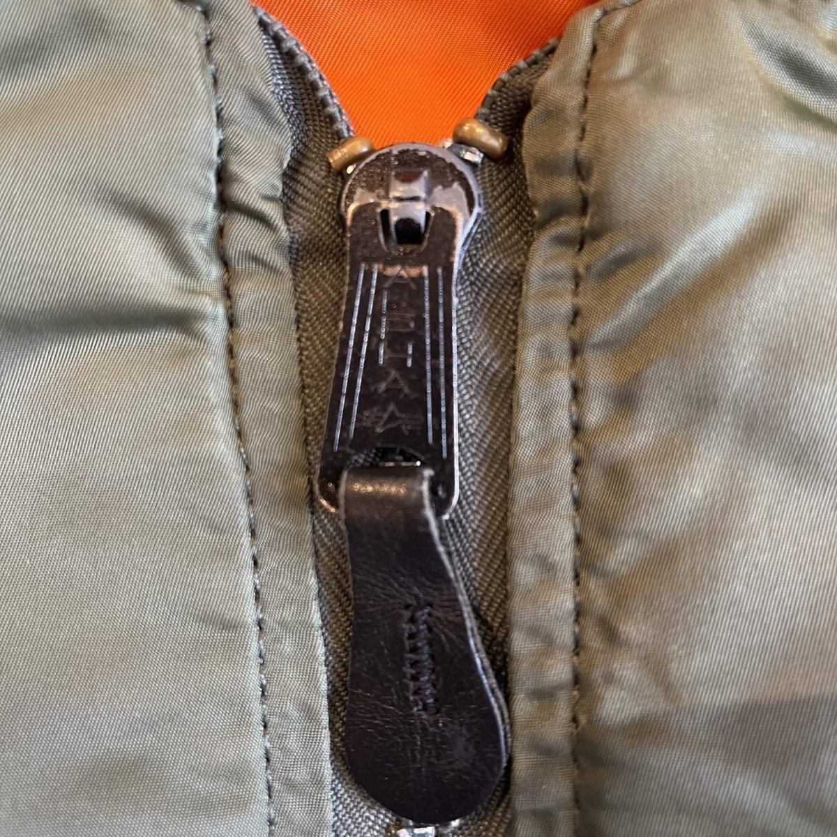 画像12: 【ALPHA】KHAKI COLOR REVERSIBLE DESIGN NYLON MA-1 JACKET / Ladies L M) / MADE IN USA (12)