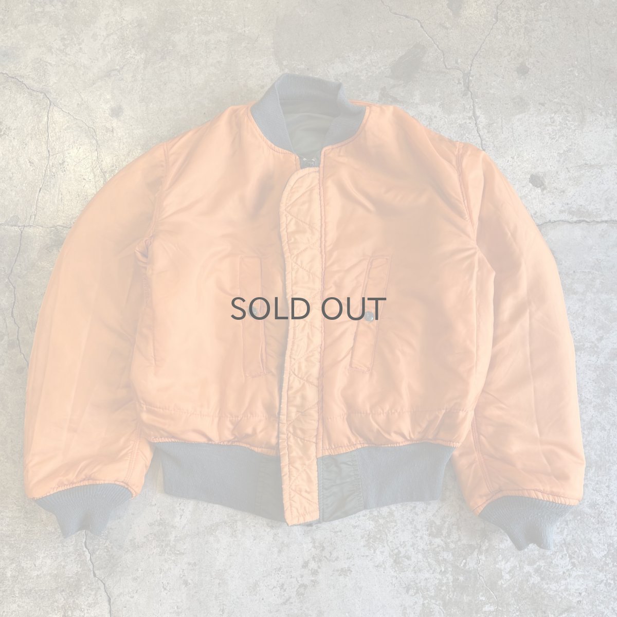 画像3: 【ALPHA】KHAKI COLOR REVERSIBLE DESIGN NYLON MA-1 JACKET / Ladies L M) / MADE IN USA (3)