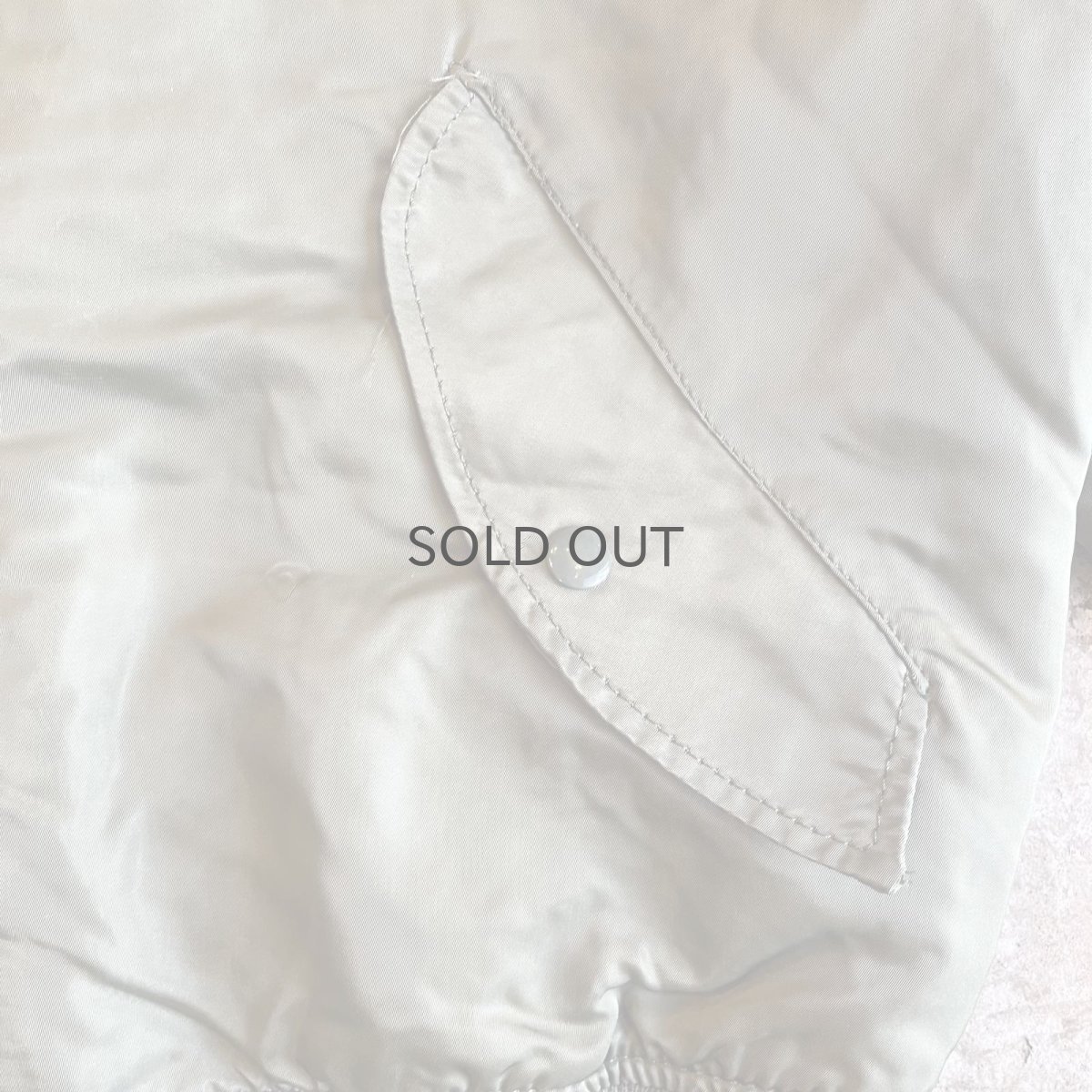 画像13: 【ALPHA】KHAKI COLOR REVERSIBLE DESIGN NYLON MA-1 JACKET / Ladies L M) / MADE IN USA (13)