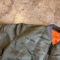 画像11: 【ALPHA】KHAKI COLOR REVERSIBLE DESIGN NYLON MA-1 JACKET / Ladies L M) / MADE IN USA (11)