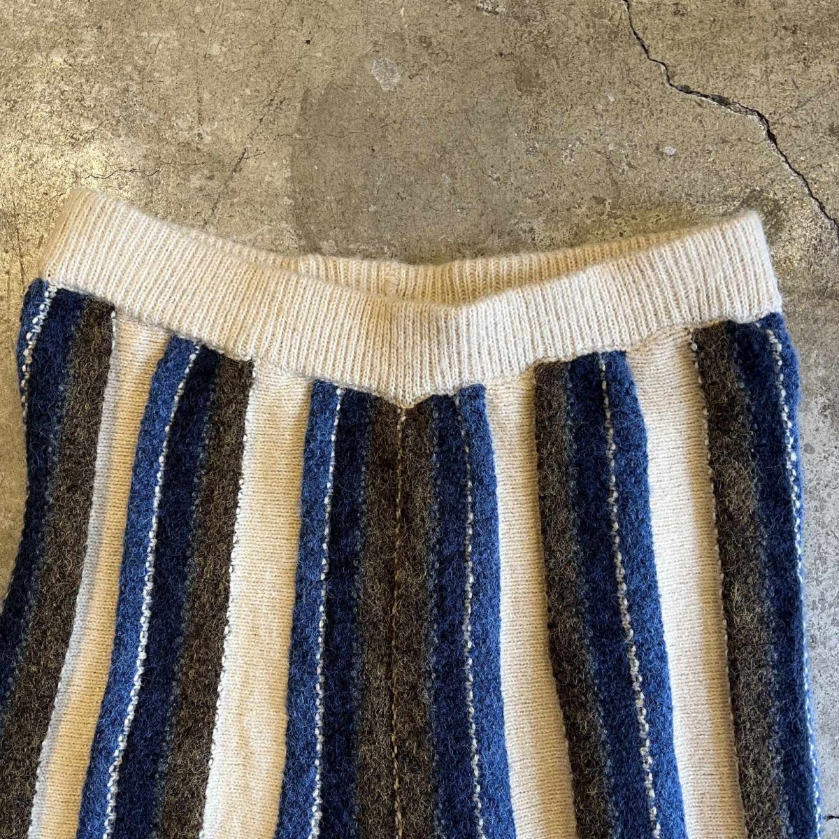 画像6: ALL OVER MULTI STRIPE PATTERN SOFT FLARE DESIGN KNIT PANTS / W26~32 (6)