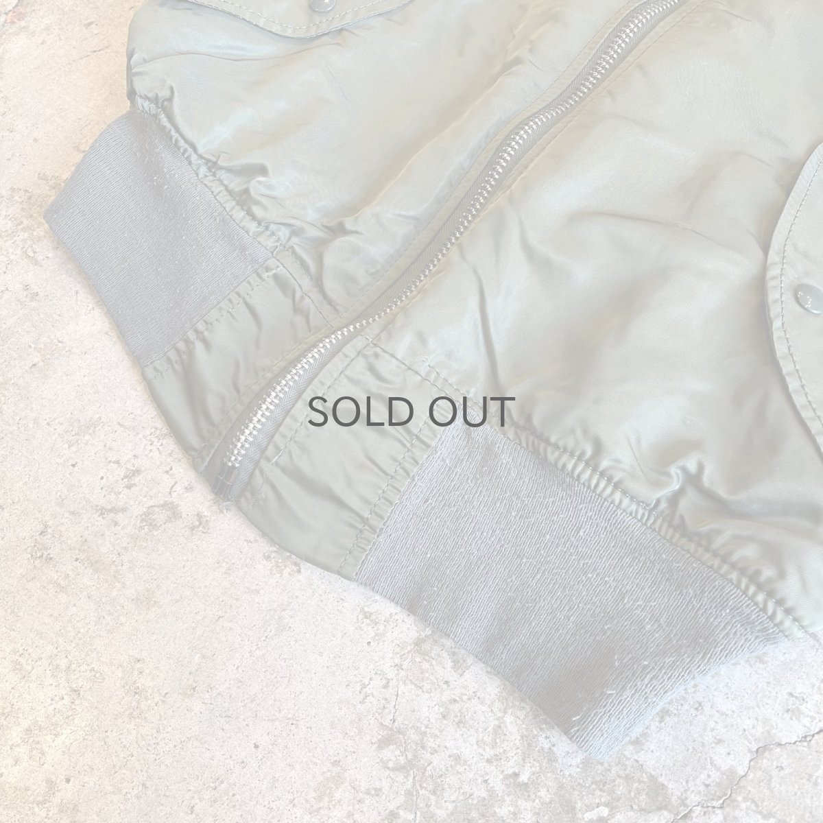 画像5: 【ALPHA】KHAKI COLOR REVERSIBLE DESIGN NYLON MA-1 JACKET / Ladies L M) / MADE IN USA (5)