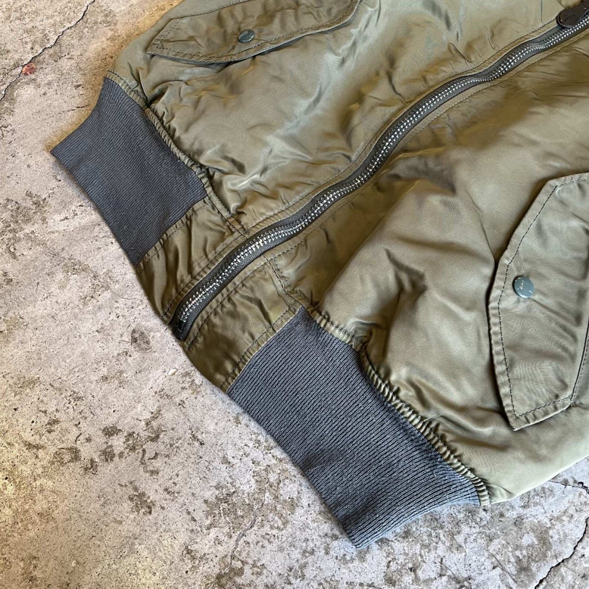 画像4: 【Wiz&Witch】"UNITED" KNITING SLEEVE ALPHA MA-1 (4)