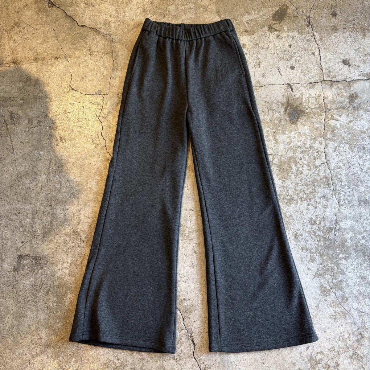 画像4: 2 WAY SKIRT LAYERED DESIGN SOFT FLARE SWEAT PANTS / W22~W33 (4)