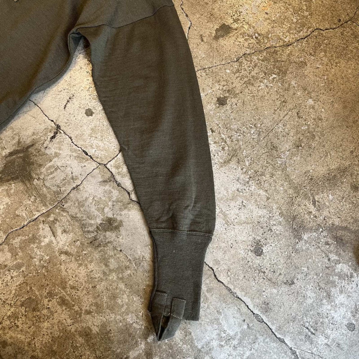 画像6: EURO MILITARY KHAKI COLOR HENRY NECK L/S TOPS / Ladies M(5) (6)