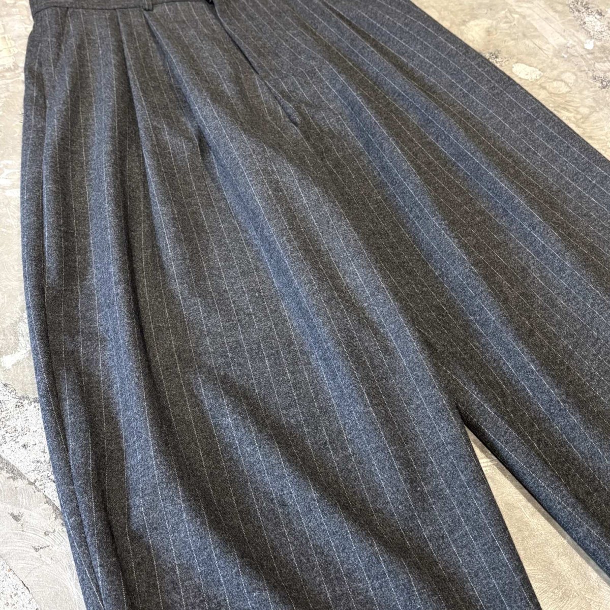 画像5: 【WONDERGROUND】STRIPE PATTERN WIDE WOOL SLACKS / GREY / OS (5)