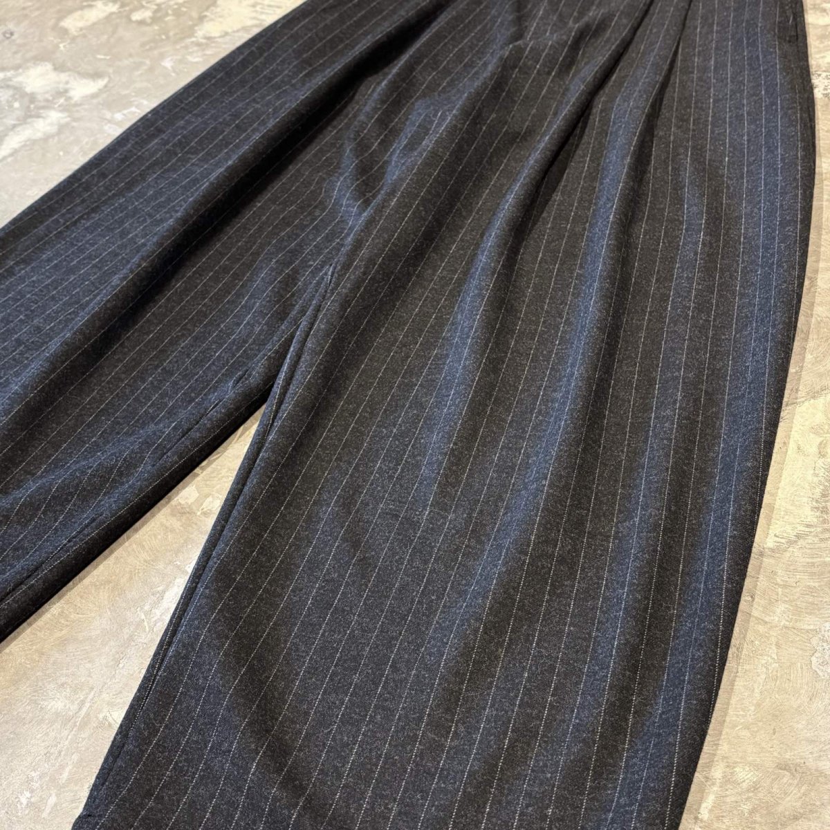 画像6: 【WONDERGROUND】STRIPE PATTERN WIDE WOOL SLACKS / BLACK / OS (6)
