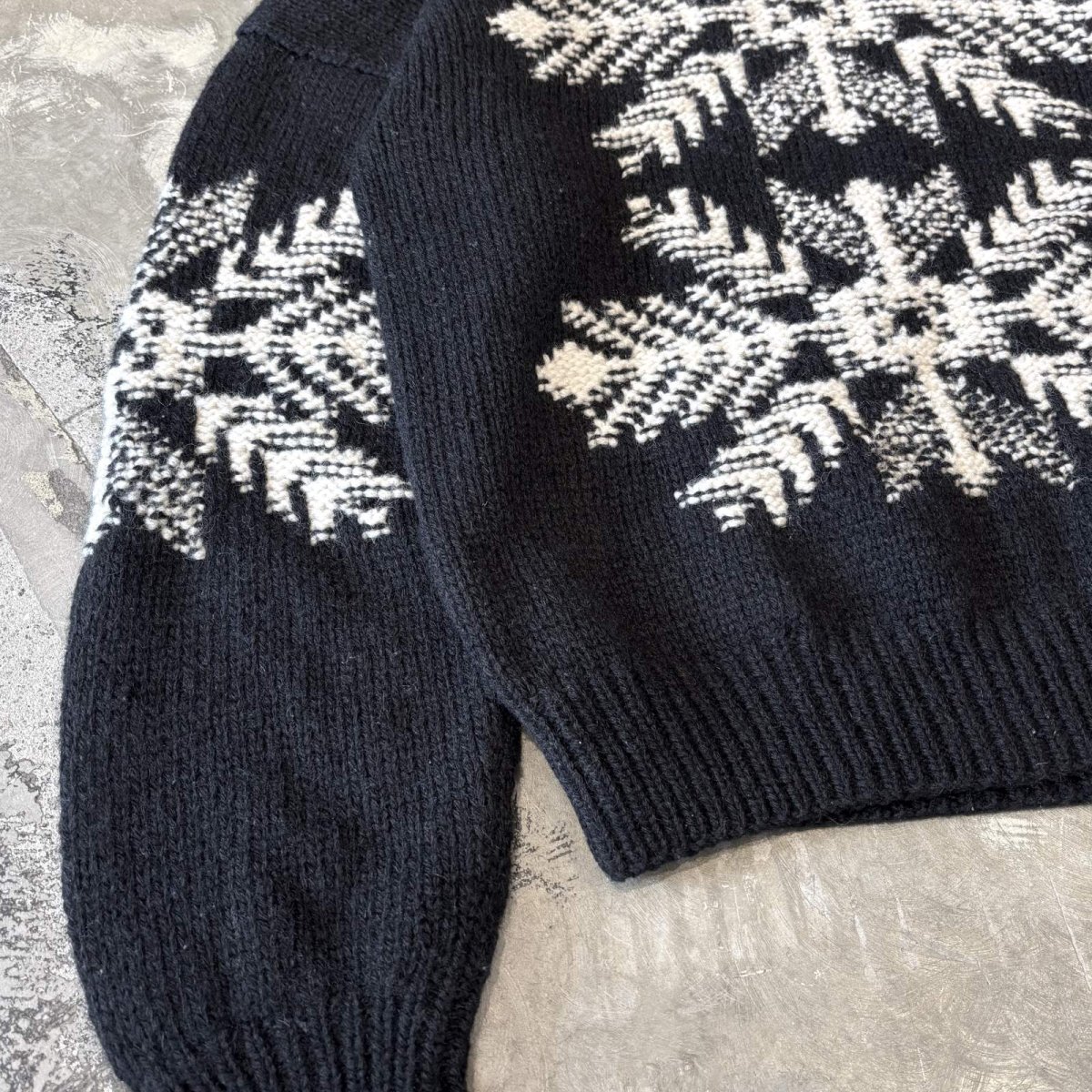 画像5: BICOLOR NATIVE GRAPHIC HANDKNIT WOOL SWEATER / Mens XL (5)