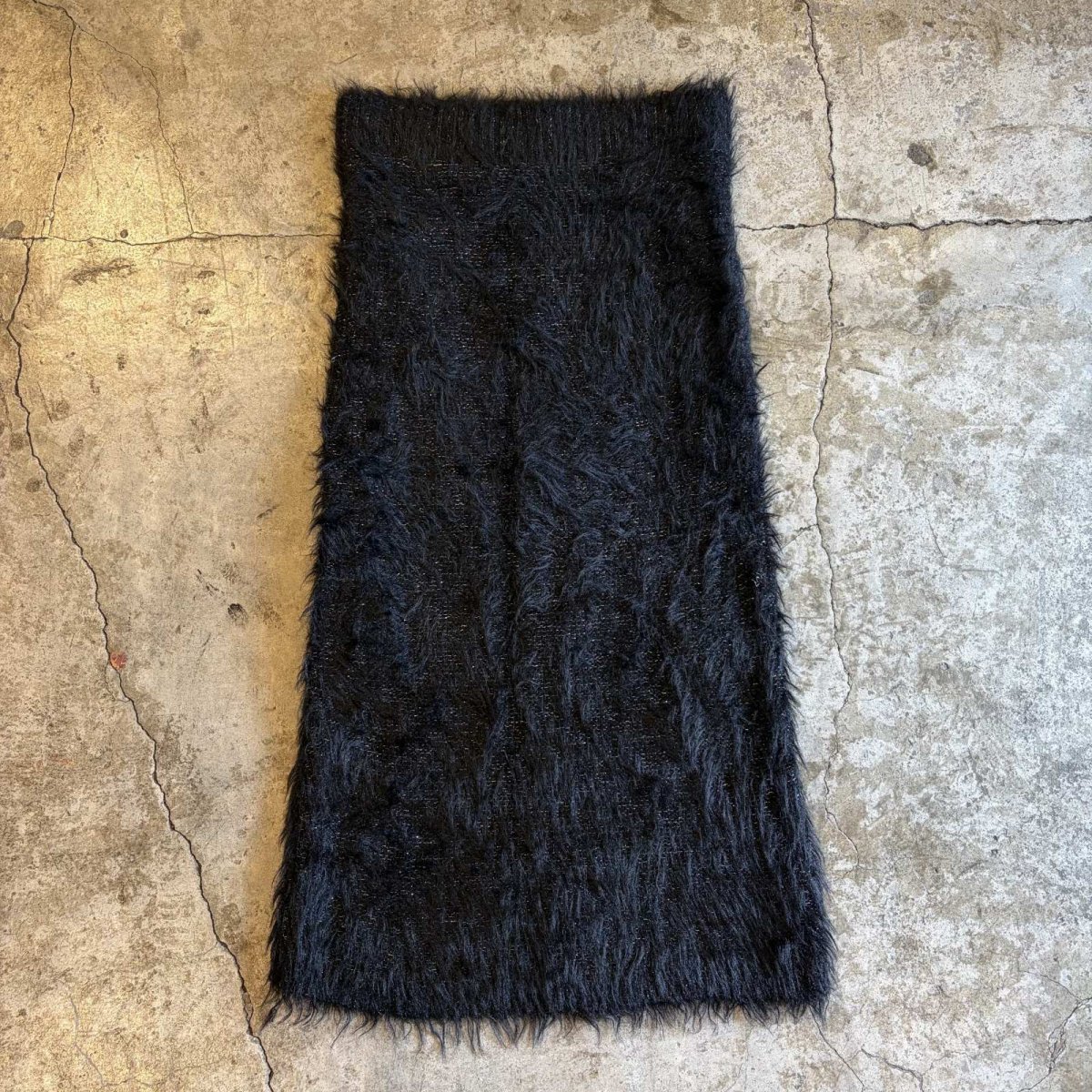 画像1: POINT GLITTER COLOR SHAGGY FAUX FUR BACK SLIT SKIRT / W27~W33 (1)