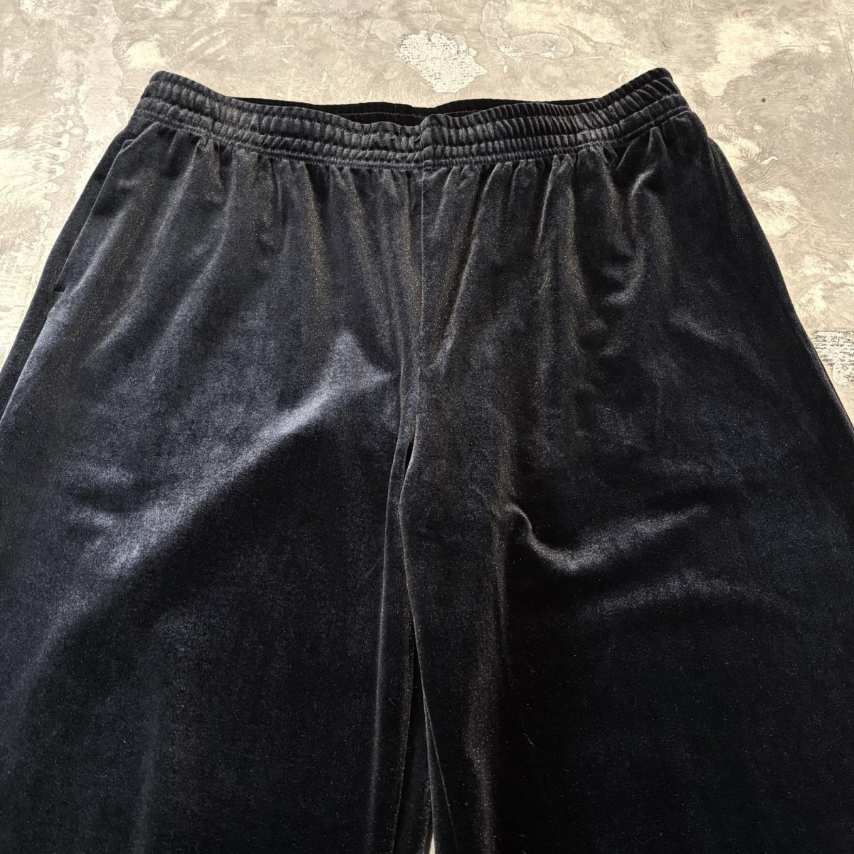 画像10: BLACK COLOR WIDE SILHOUETTE VELOUR PANTS / FREE (10)