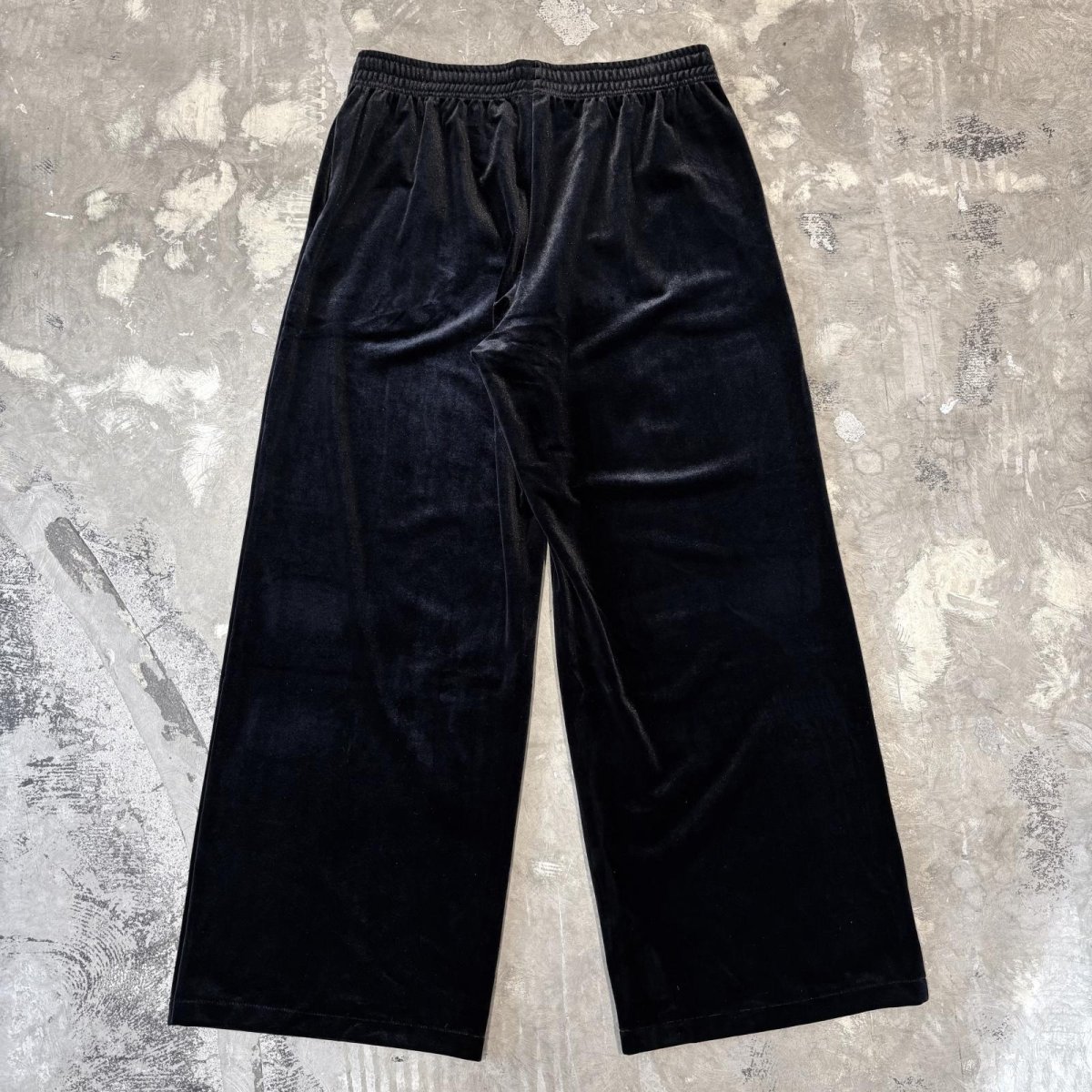 画像2: BLACK COLOR WIDE SILHOUETTE VELOUR PANTS / FREE (2)
