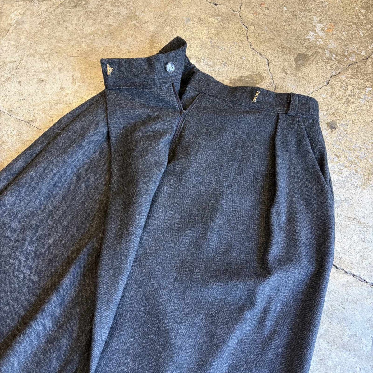 画像7: WRAP DESIGN WIDE SLACKS PANTS / W24~W31 (7)