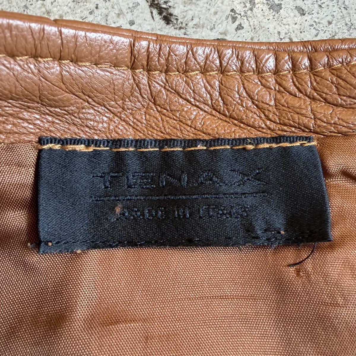 画像11: BROWN COLOR DESIGN FRINGE LEATHER SKIRT / W30 / MADE IN ITALY (11)