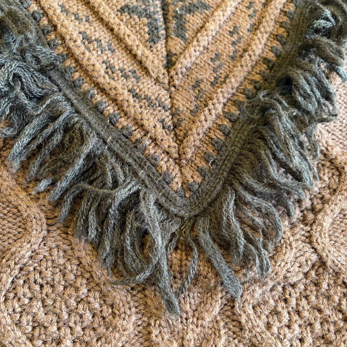 画像5: V NECK FRINGE POINT DESIGN KNIT SWEATER / Ladies M (5)