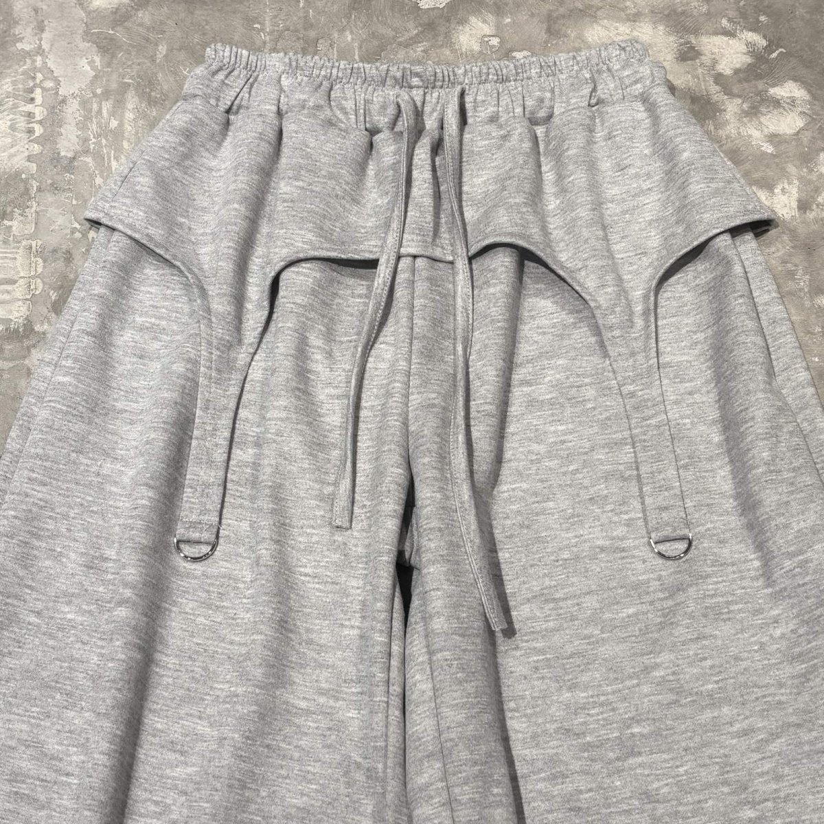 画像11: 【WONDERGROUND】D-CODE LAYERED WIDE SWEAT PANTS / GREY / OS (11)