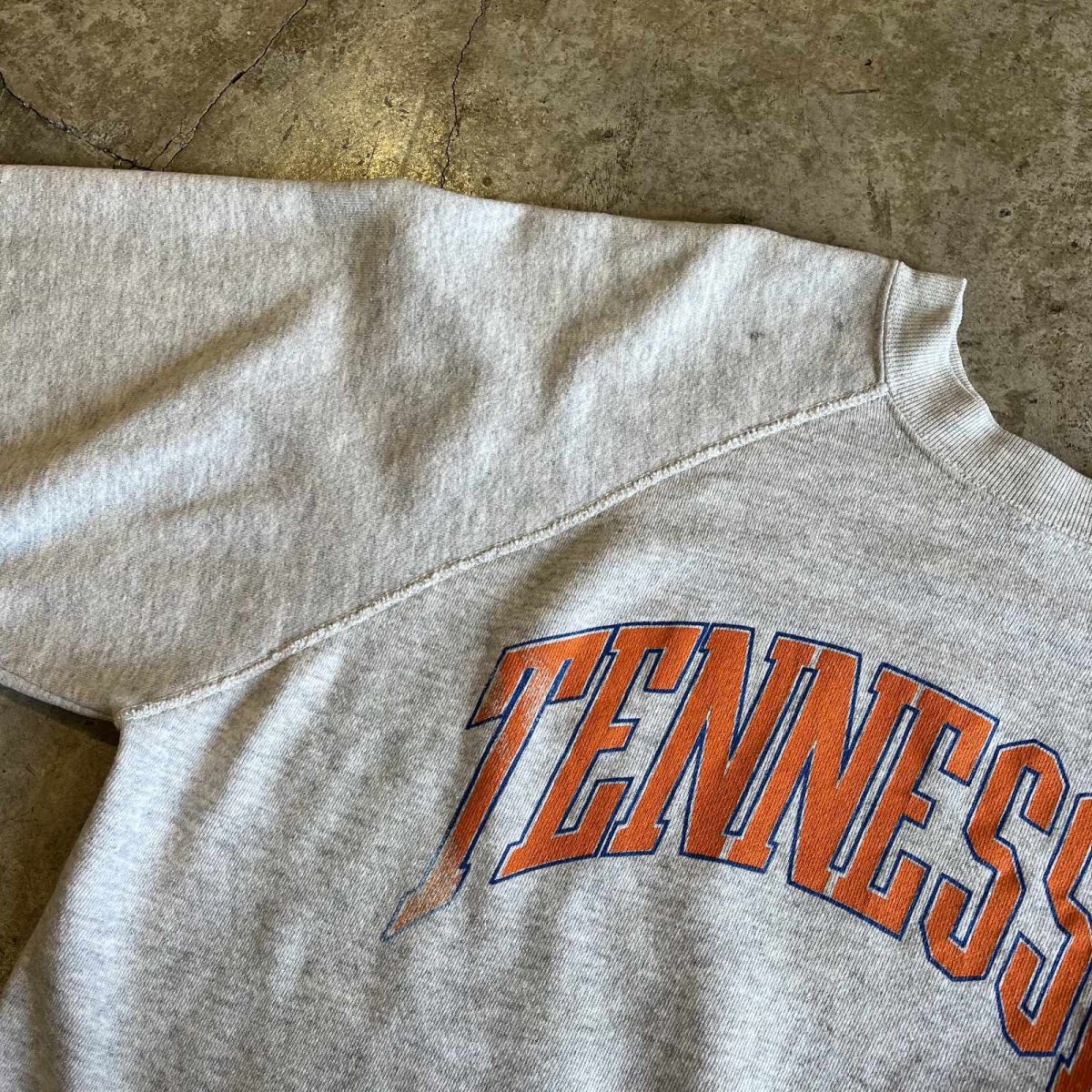 画像10: 90's "TENNESSEE" COLOR LOGO POINT DESIGN L/S SWEAT / Ladies L(XL) / MADE IN USA (10)