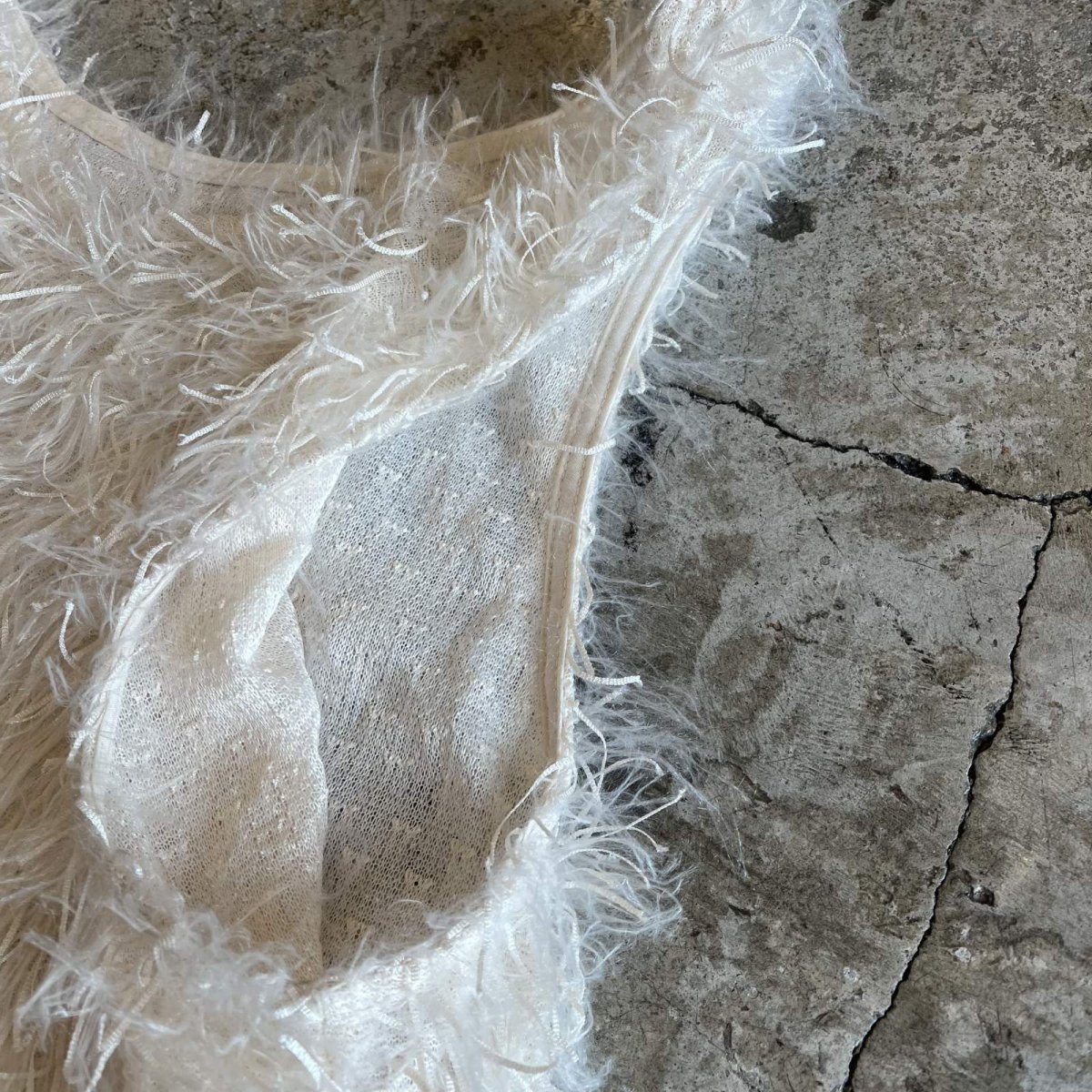 画像9: WHITE COLOR ALL OVER SAGGY DESIGN LONG VEST / Ladies M (9)