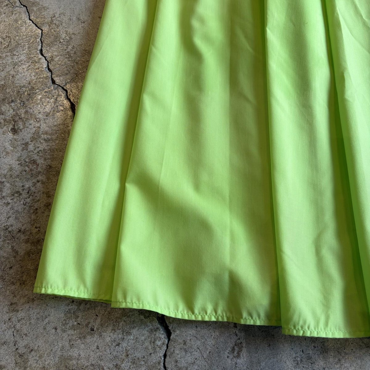 画像4: YELLOW GREEN NEON COLOR DESIGN FLARE SKIRT / W24~W31 (4)