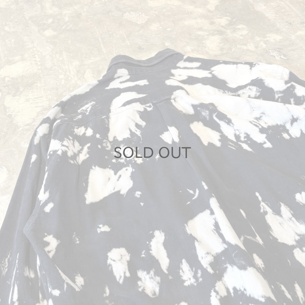 画像9: MONOCHROME BLEACHED PATTERN CORDUROY L/S SHIRT / Mens XL (9)