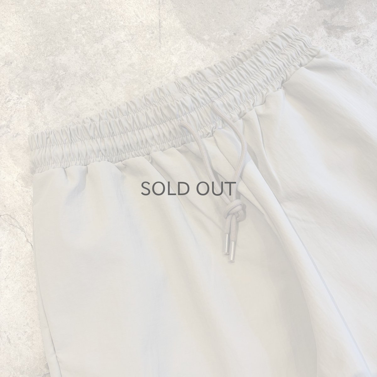 画像3: 【WONDERGROUND】WAVE NOTCH PATTERN NYLON PANTS / GRAY / OS (3)