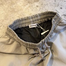 画像8: 【WONDERGROUND】WAVE NOTCH PATTERN NYLON PANTS / GRAY / OS (8)