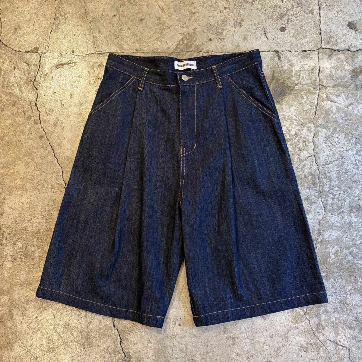 画像1: 【WONDERGROUND】BERMUDA INDIGO DENIM SHORTS / OS (1)