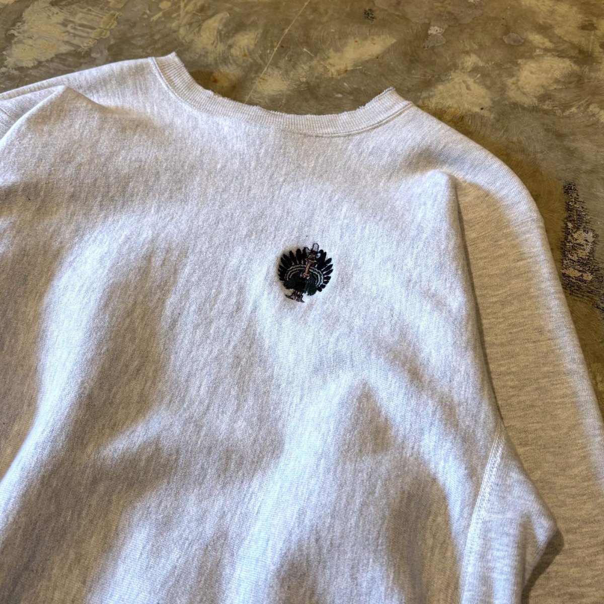 画像4: 90's【CHAMPION】REVERSE WEAVE EMBROIDERY SWEAT / Mens L (4)