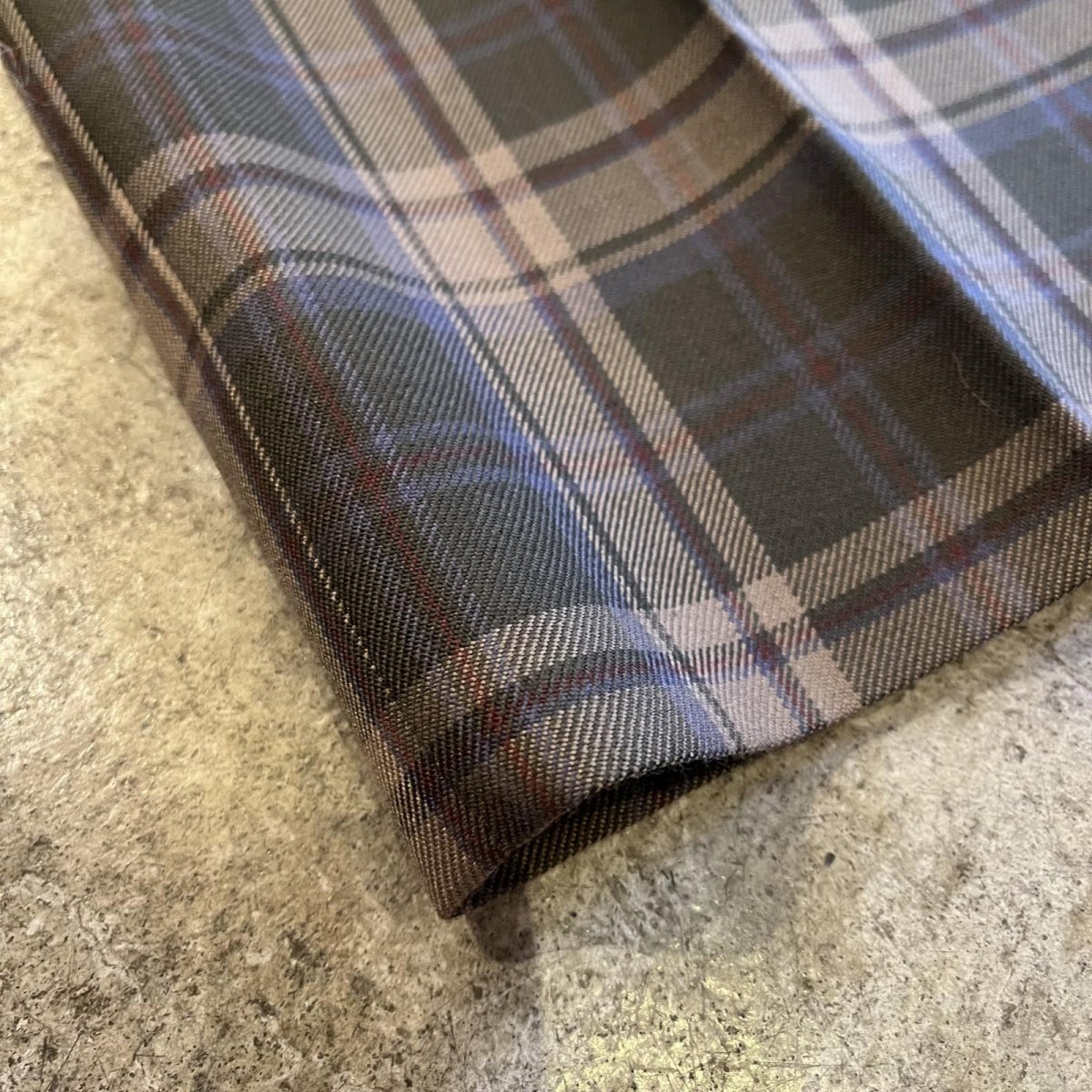 画像3: 2 TUCK DESIGN TARTAN CHECK PATTERN SLACKS PANTS / W31 (3)
