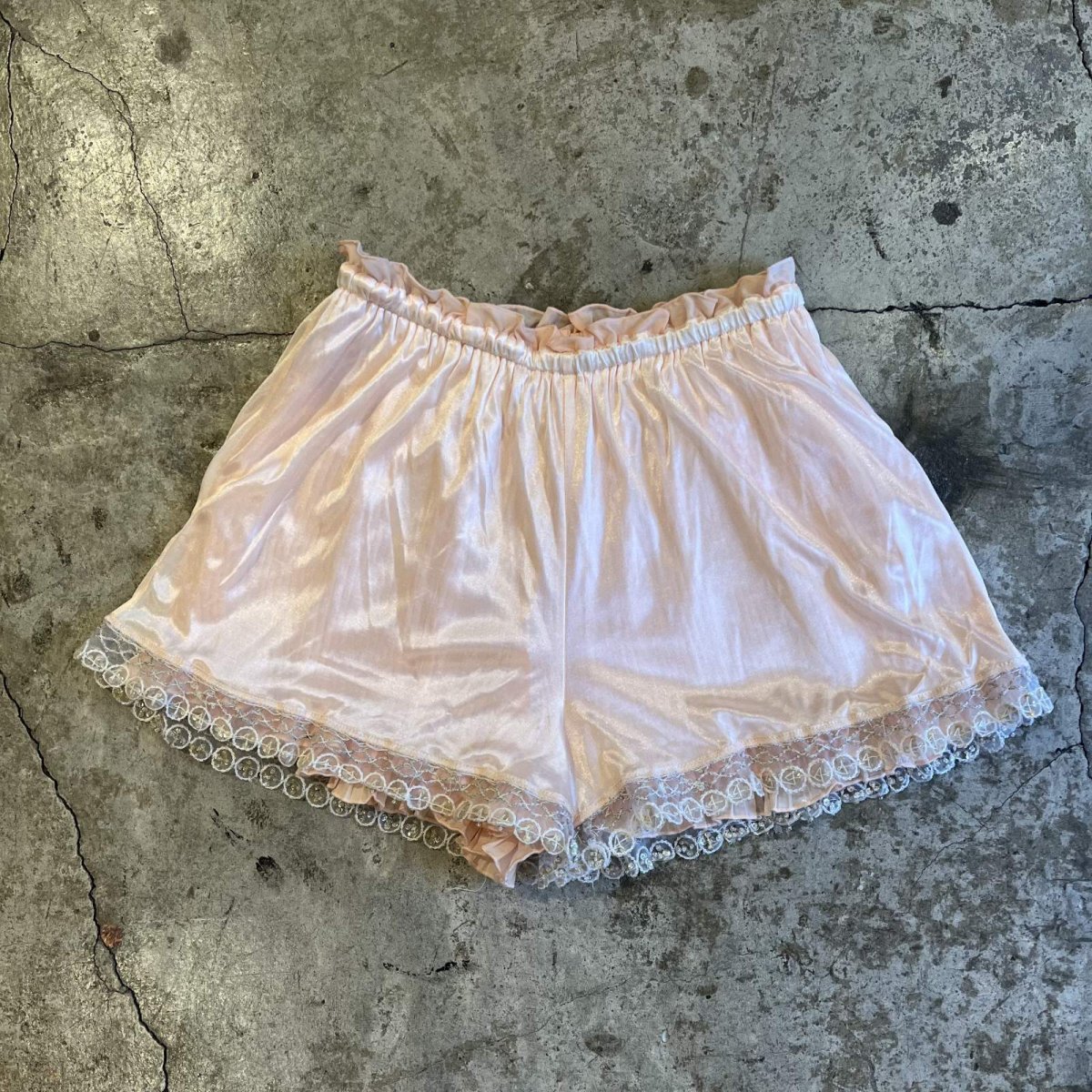 画像3: PALE PINK COLOR PLEATS PATTERN REVERSIBLE SHORT PANTS / W23~W29  (3)