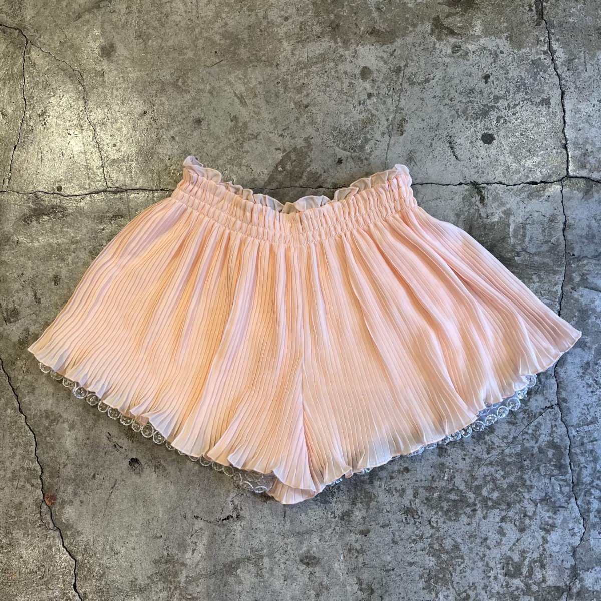 画像2: PALE PINK COLOR PLEATS PATTERN REVERSIBLE SHORT PANTS / W23~W29  (2)