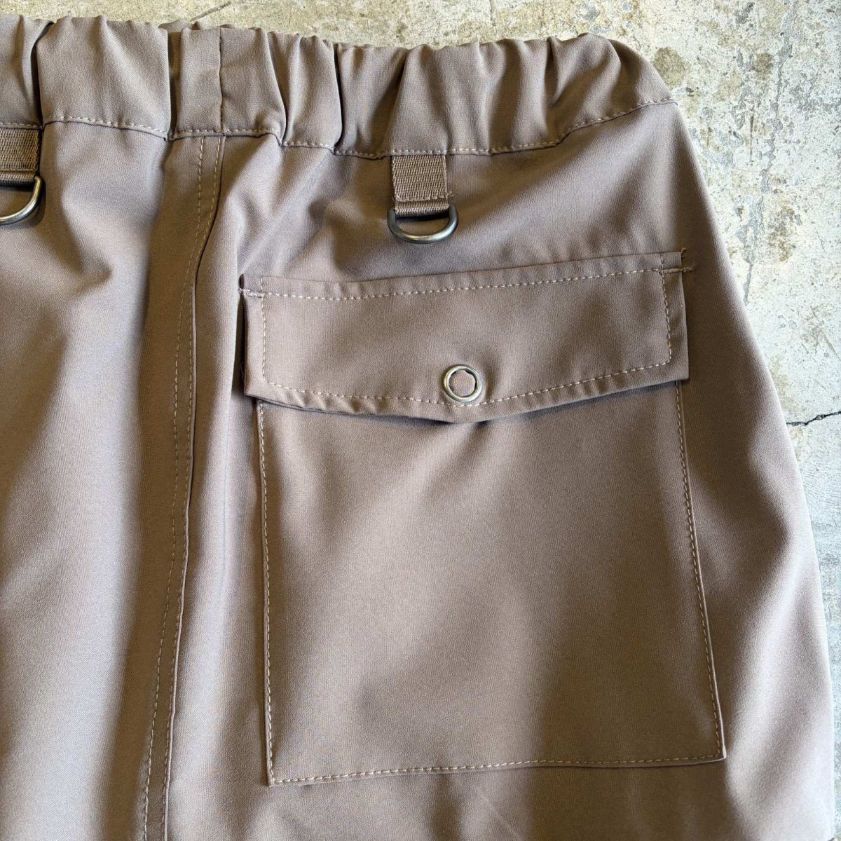 画像9: WAIST DRAW CORD DESIGN CARGO SKIRT / FREE~W35 (9)