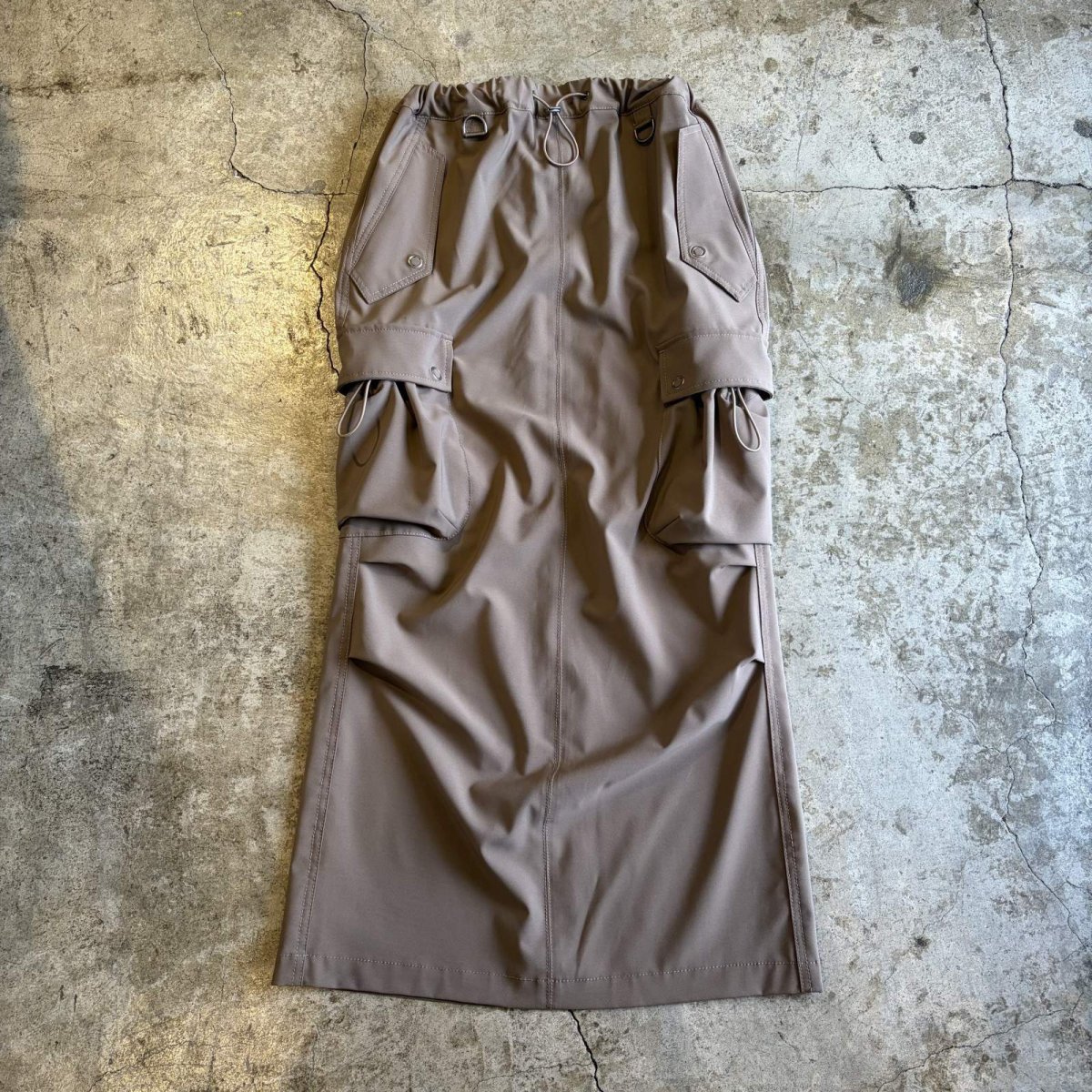 画像1: WAIST DRAW CORD DESIGN CARGO SKIRT / FREE~W35 (1)