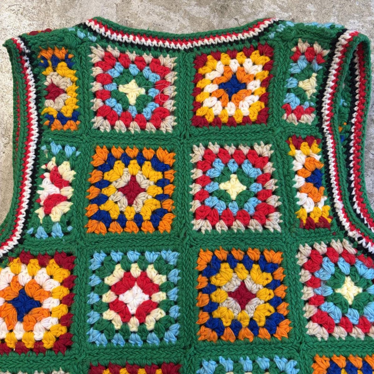 画像10: FFRONT BUTTON DESIGN COLOR CROCHET VEST / Ladies M (10)