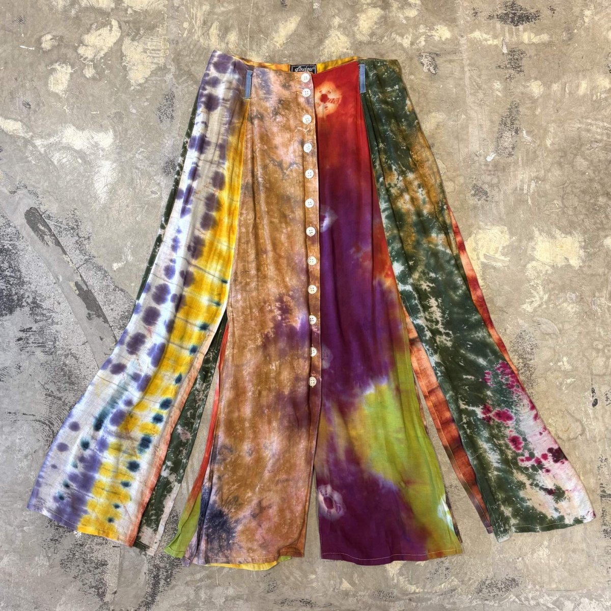 画像1: MULTI PATTERN FRONT BUTTON SLIT SKIRT / W30 (1)