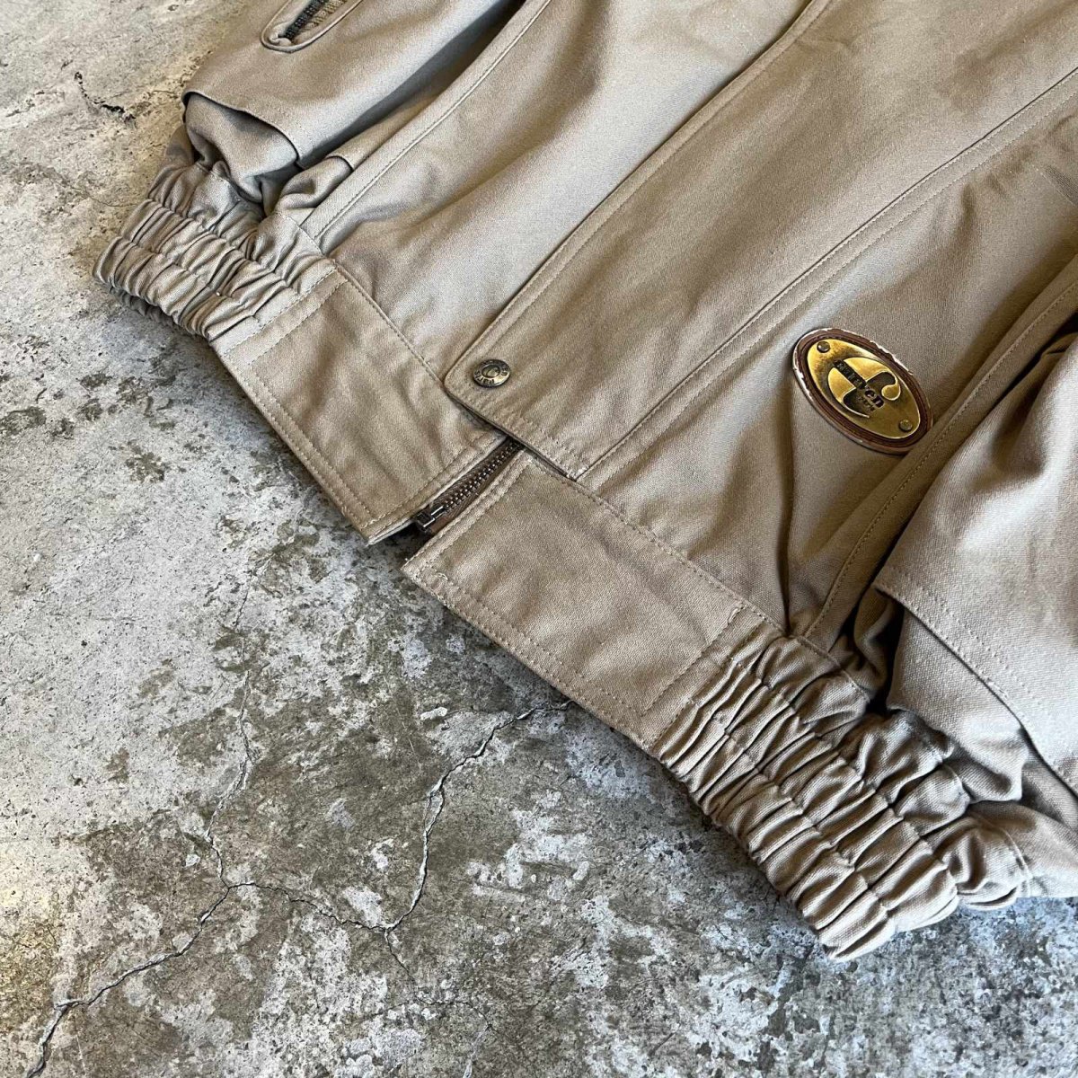 画像4: SLEEVE RIB ELBOW DESIGN BEIGE COLOR ZIP UP JACKET / Ladies L(M) / MADE IN PARIS (4)