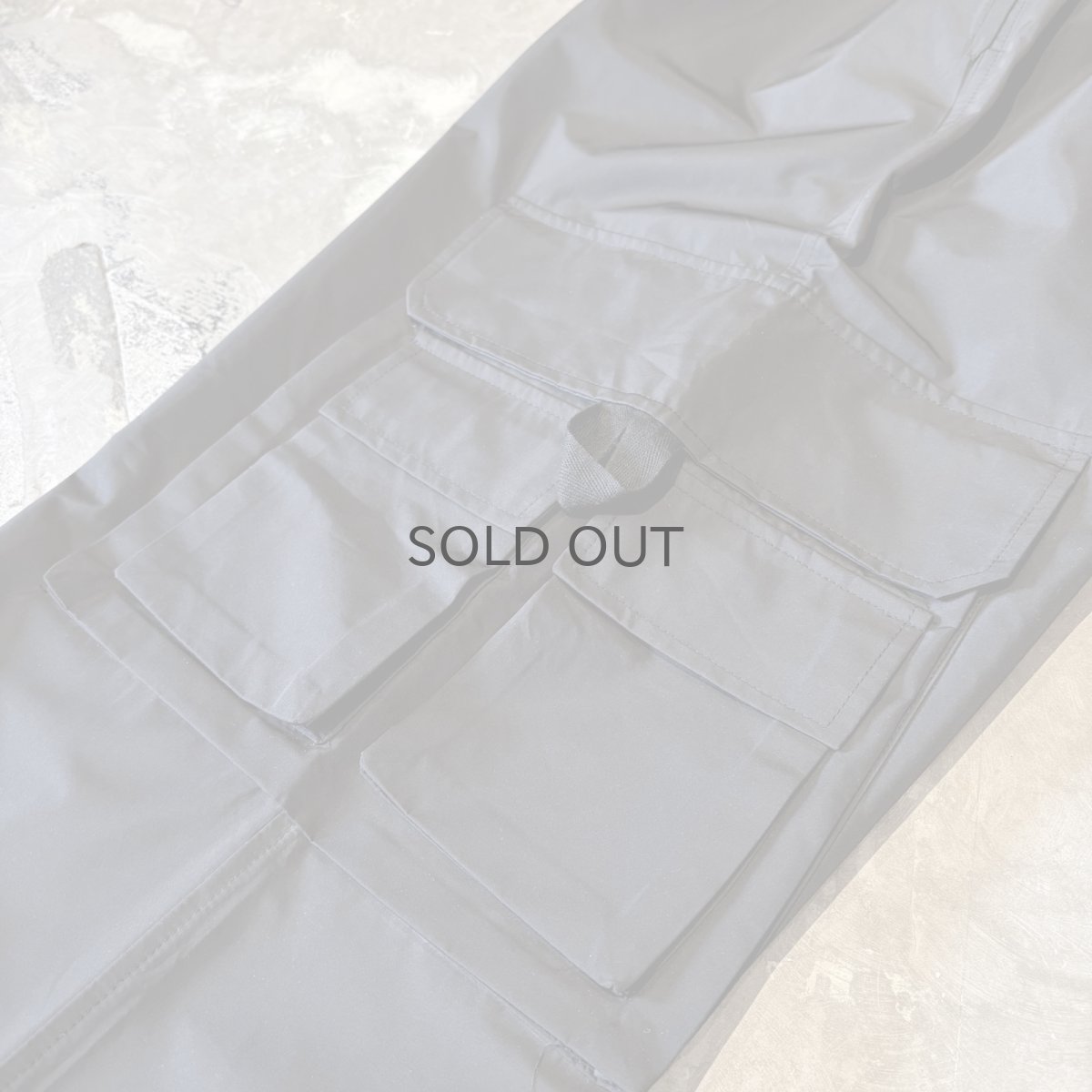 画像10: 【WONDERGROUND】MULTI CARGO POCKET WIDE NYLON PANTS / BLACK / OS (10)