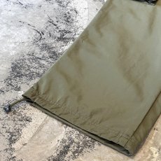 画像8: 【WONDERGROUND】MULTI CARGO POCKET WIDE NYLON PANTS / GREEN / OS (8)