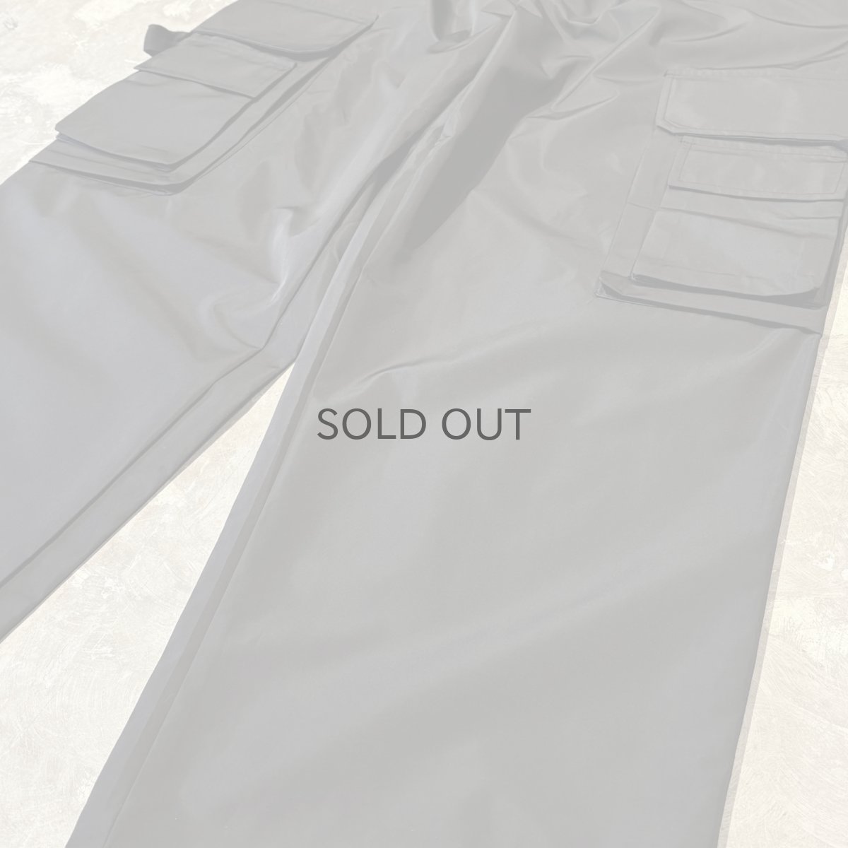 画像6: 【WONDERGROUND】MULTI CARGO POCKET WIDE NYLON PANTS / BLACK / OS (6)