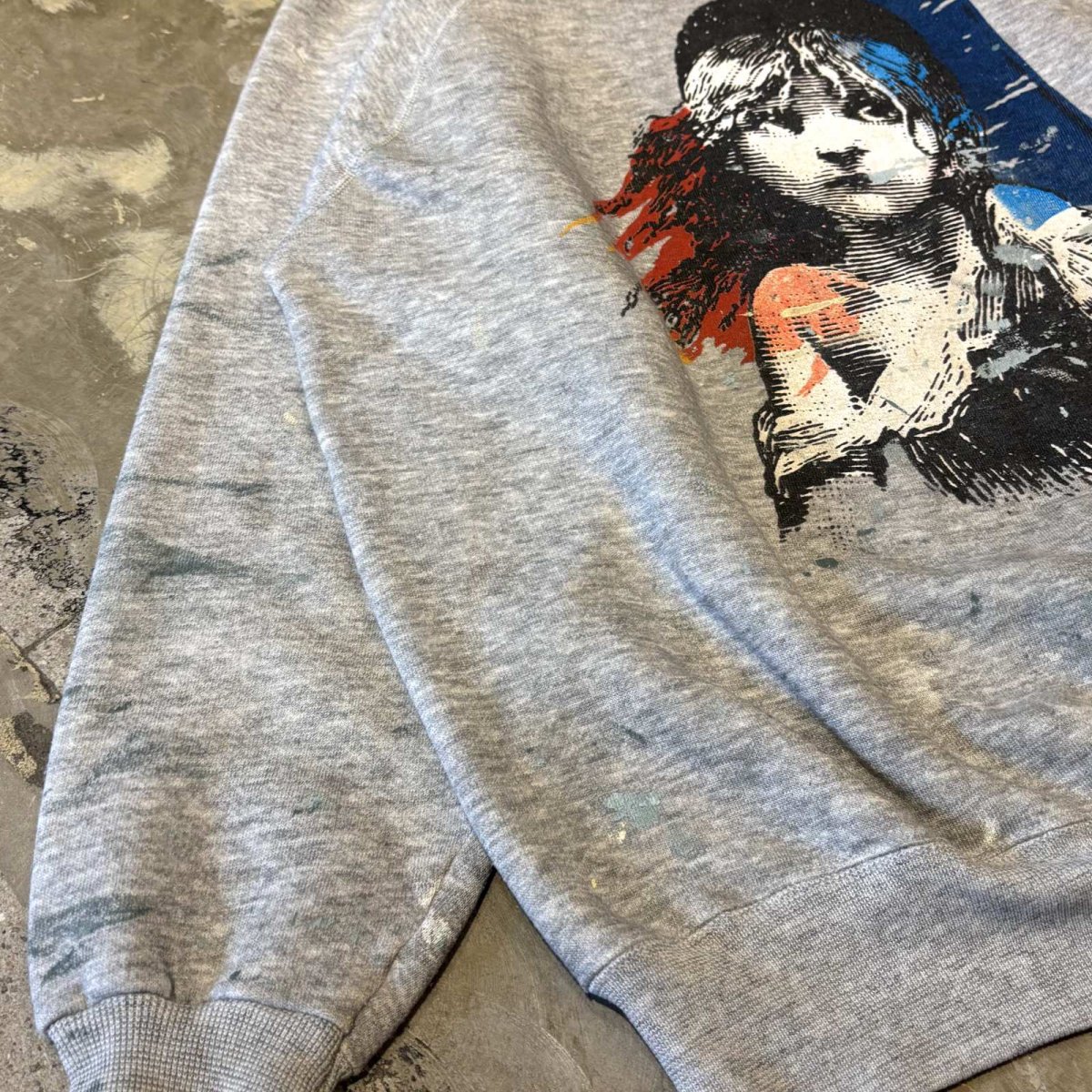 画像5: 80~90's "Les Misérables" BOTH SIDE PRINTED SWEAT / Mens L / MADE IN USA (5)