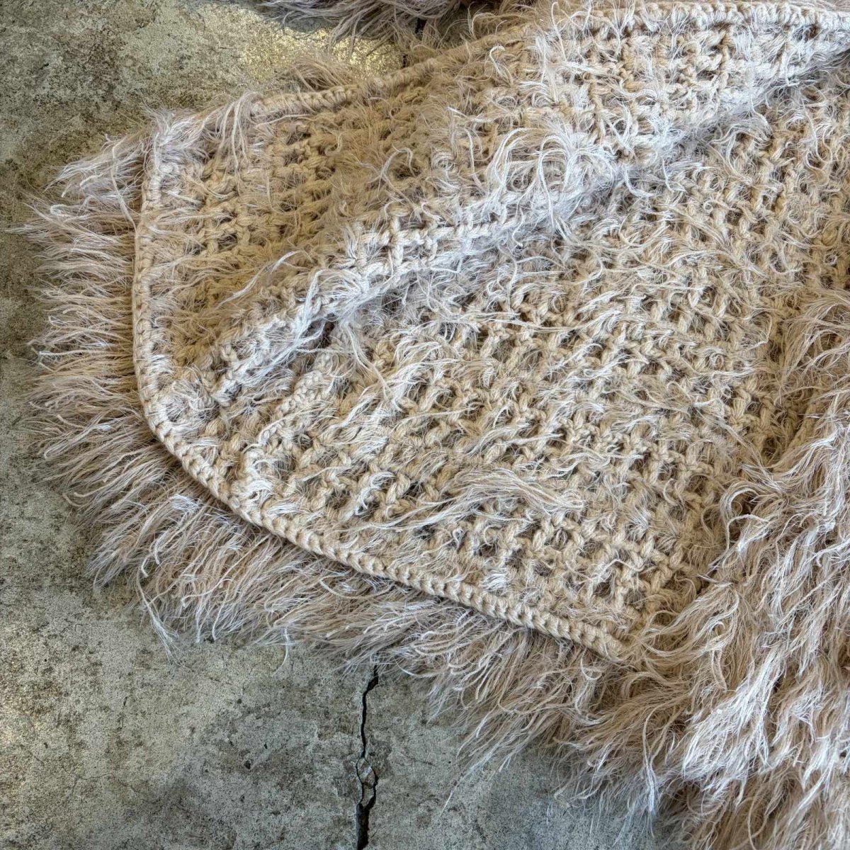 画像4: PINK BEIGE COLOR SHAGGY VOLUME DESIGN KNIT CARDIGAN / Ladies L (4)