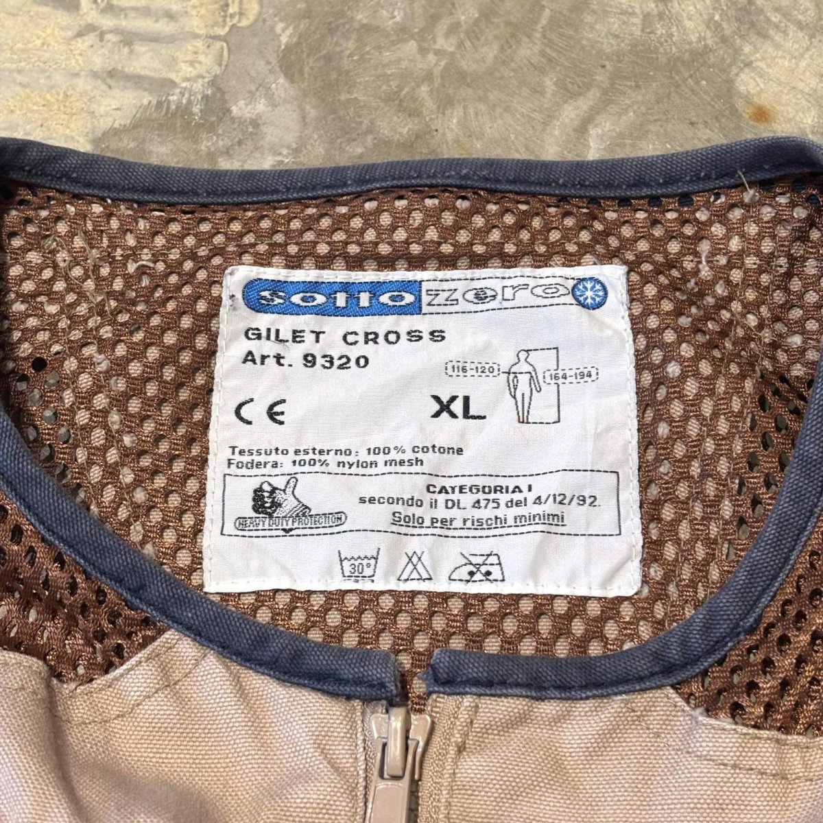 画像10: MESH SWITCHED MULTI POCKET ZIP UP VEST / Mens XL (10)