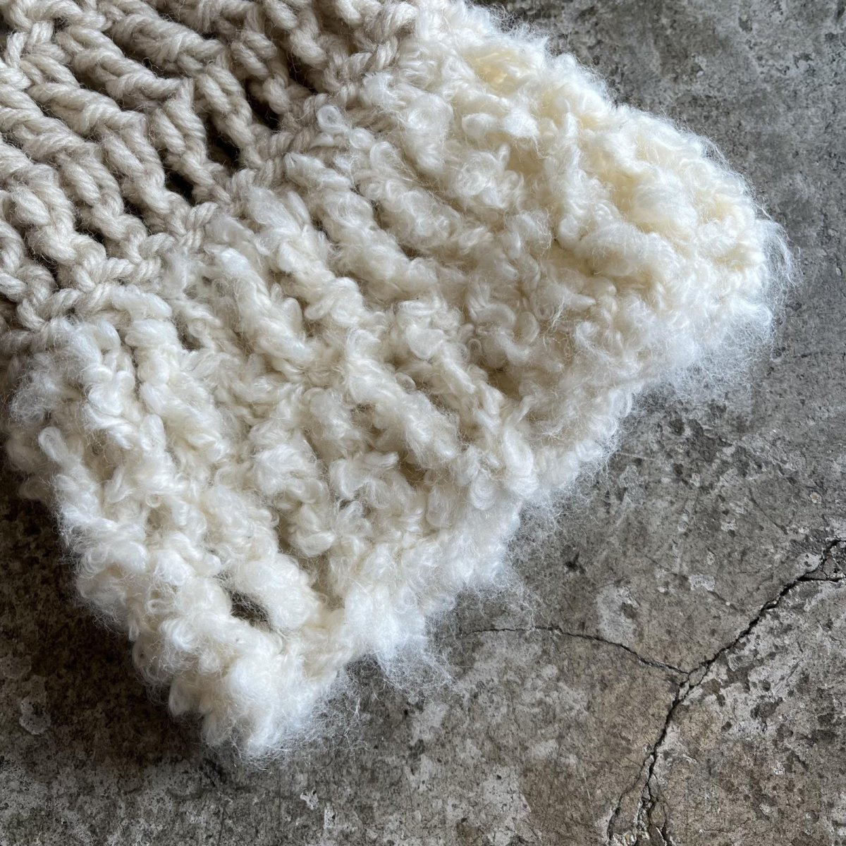 画像5: 【Wiz&Witch】×"ANNDE TSUKTTE" ONE OFF HAND KNIT LOOSE TOPS / OS (5)