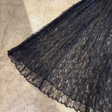 画像4: BLACK COLOR LACE DESIGN PLEATS LONG SKIRT / W23~W33 / MADE IN USA (4)