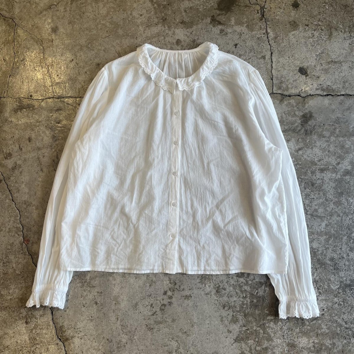 画像1: WHITE COLOR POINT PUNCHING LACE DESIGN BLOUSE / Ladies M (1)